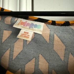 LuLaRoe Abstract Pattern Top in Gray and Tan